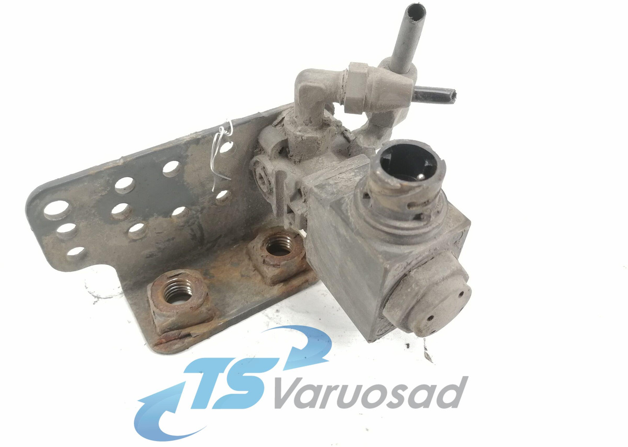 Scania Solenoid valve 2038655 - Brake valve for Truck: picture 1 Scania Solenoid valve 2038655 - Brake valve for Truck: picture 1