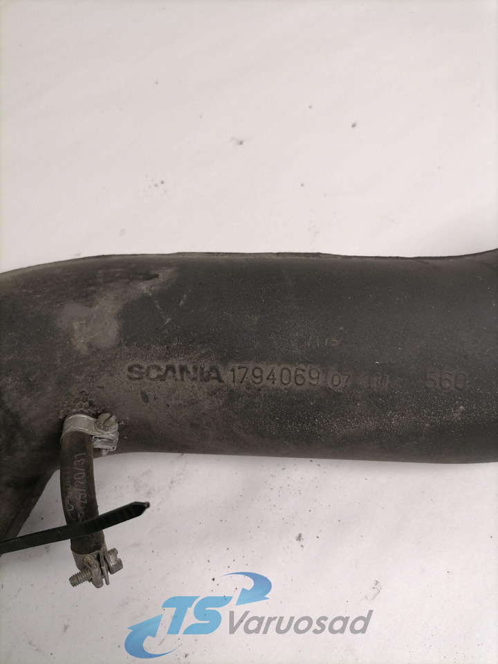 Scania intercooler pipe 1794069 - Intercooler for Truck: picture 2 Scania intercooler pipe 1794069 - Intercooler for Truck: picture 2