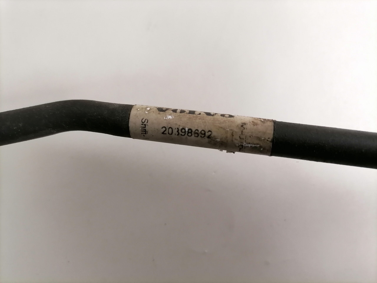 Volvo A/C pipe 20398692 - Heating/ Ventilation for Truck: picture 5 Volvo A/C pipe 20398692 - Heating/ Ventilation for Truck: picture 5