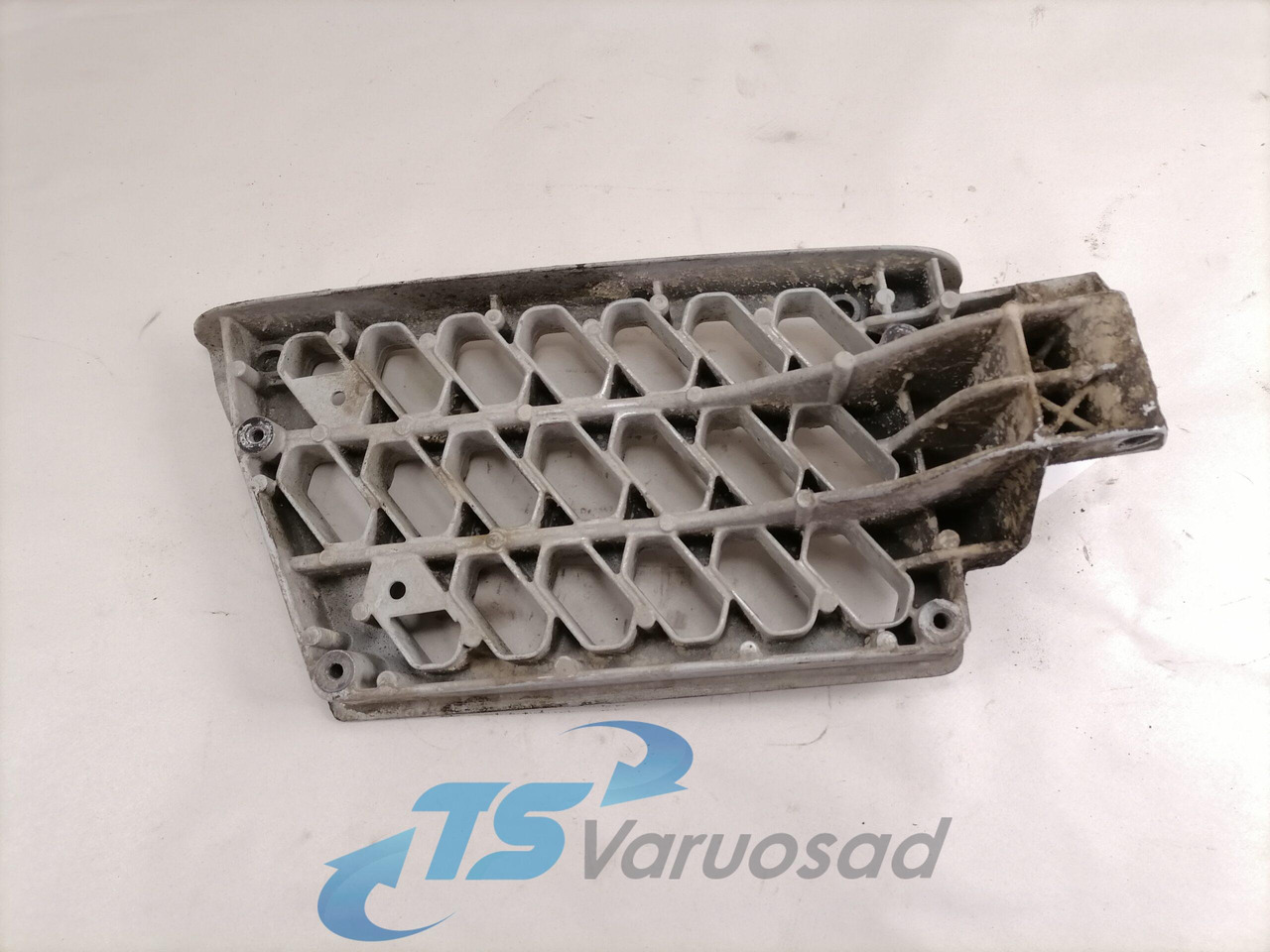 Volvo Astmelaua aste 82859306 - Footstep for Truck: picture 4 Volvo Astmelaua aste 82859306 - Footstep for Truck: picture 4