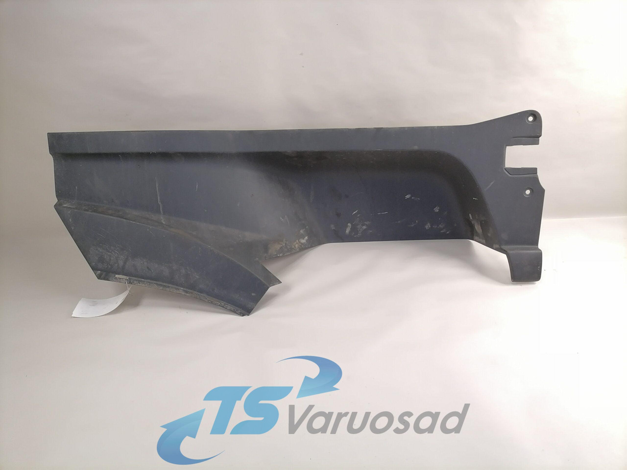 Volvo Astmelaua plastik 82819477 - Footstep for Truck: picture 1 Volvo Astmelaua plastik 82819477 - Footstep for Truck: picture 1