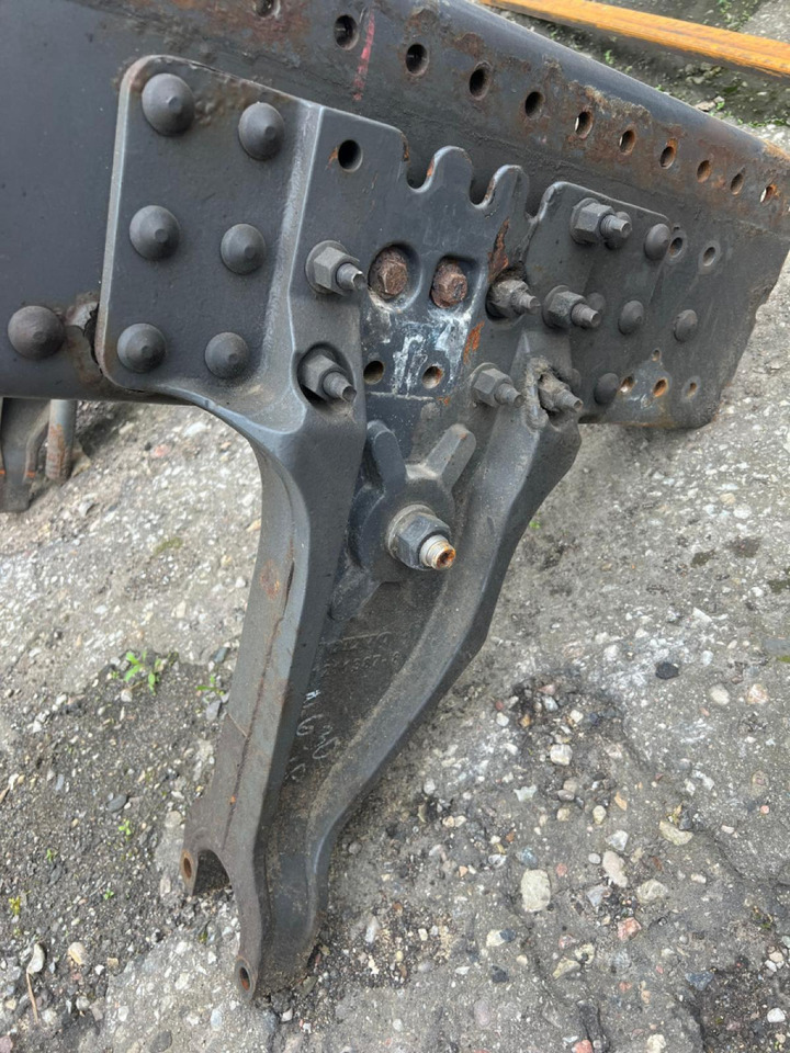 Volvo Bracket 21242883 - Suspension for Truck: picture 3 Volvo Bracket 21242883 - Suspension for Truck: picture 3