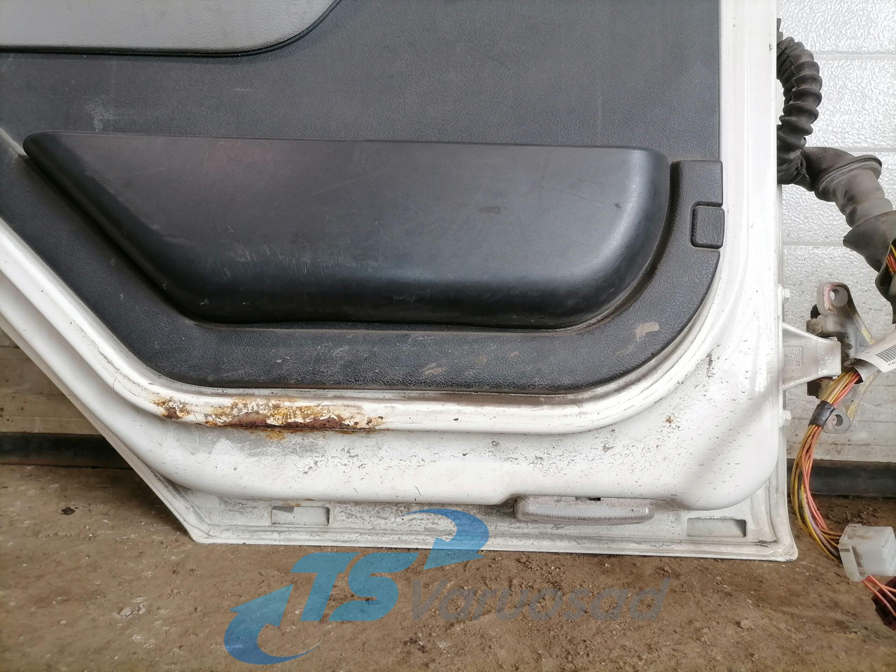 Volvo Door 85112763 - Door and parts for Truck: picture 4 Volvo Door 85112763 - Door and parts for Truck: picture 4