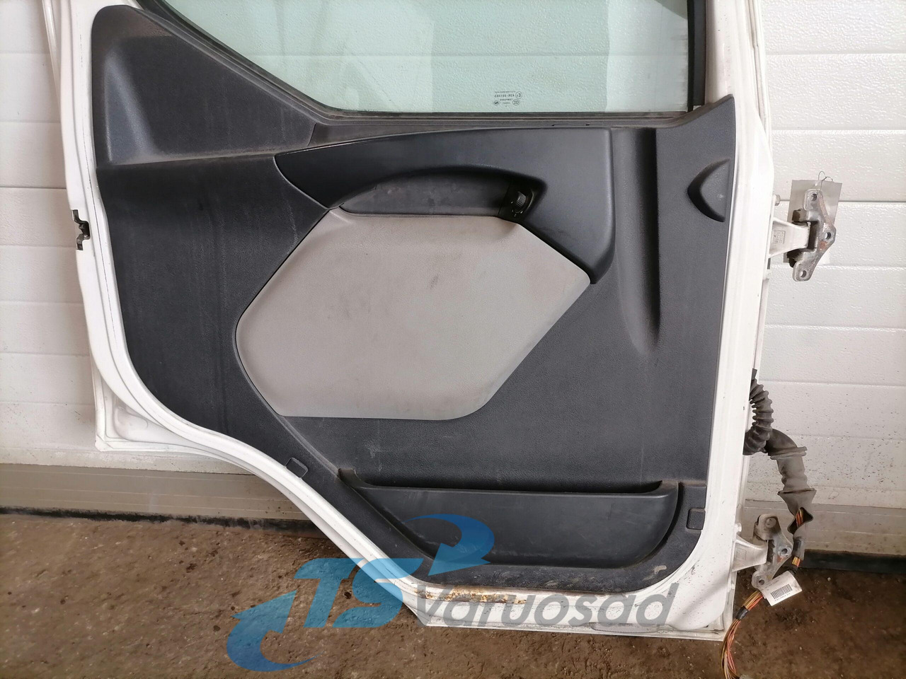 Volvo Door 85112763 - Door and parts for Truck: picture 3 Volvo Door 85112763 - Door and parts for Truck: picture 3