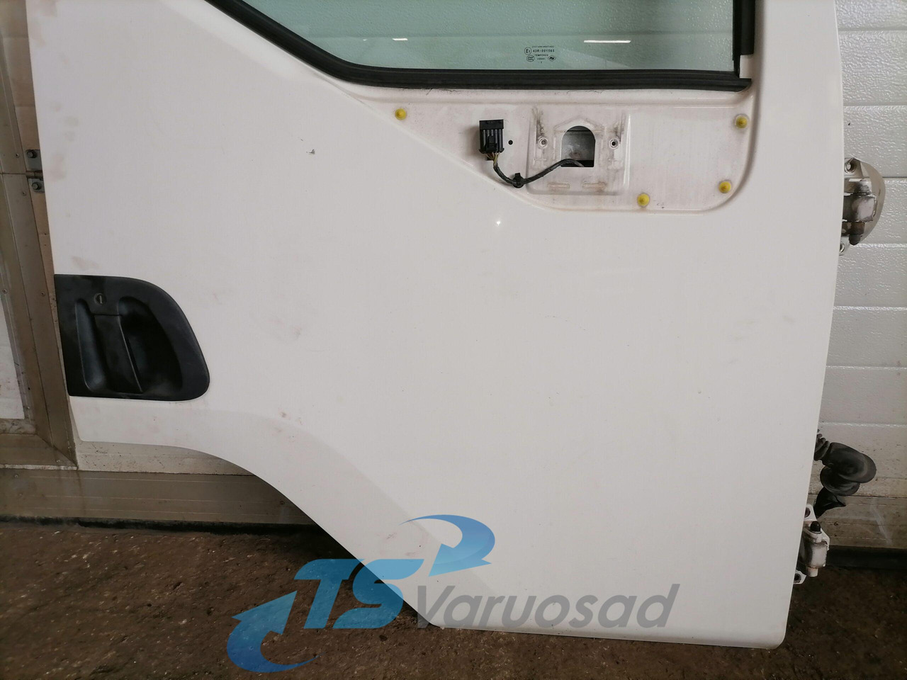 Volvo Door 85112764 - Door and parts for Truck: picture 3 Volvo Door 85112764 - Door and parts for Truck: picture 3