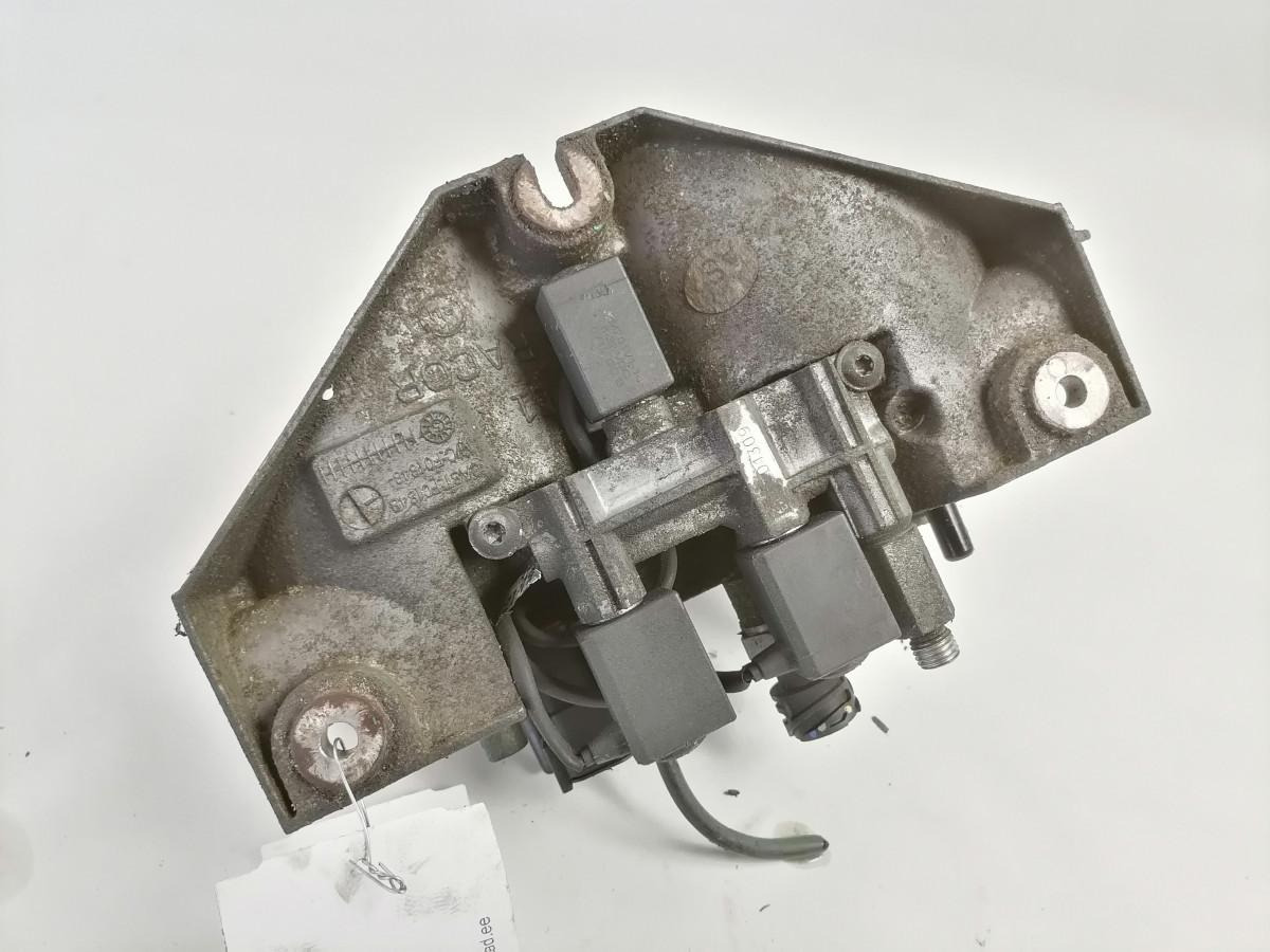 Volvo Fuel filter unit 22502424 - Fuel filter for Truck: picture 3 Volvo Fuel filter unit 22502424 - Fuel filter for Truck: picture 3