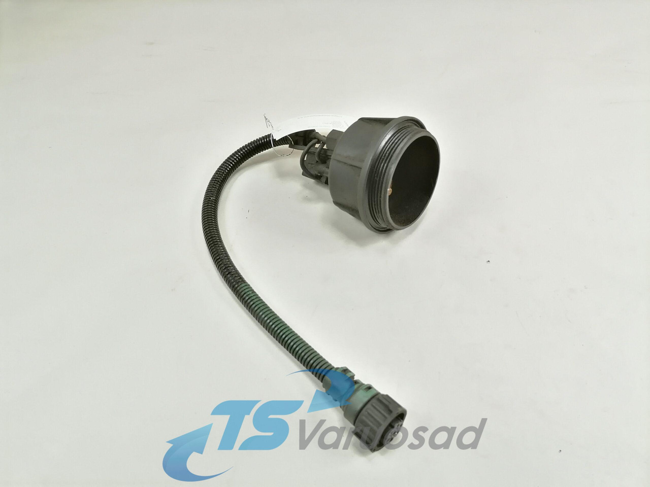 Volvo Fuel separator 20869391 - Fuel filter for Truck: picture 1 Volvo Fuel separator 20869391 - Fuel filter for Truck: picture 1