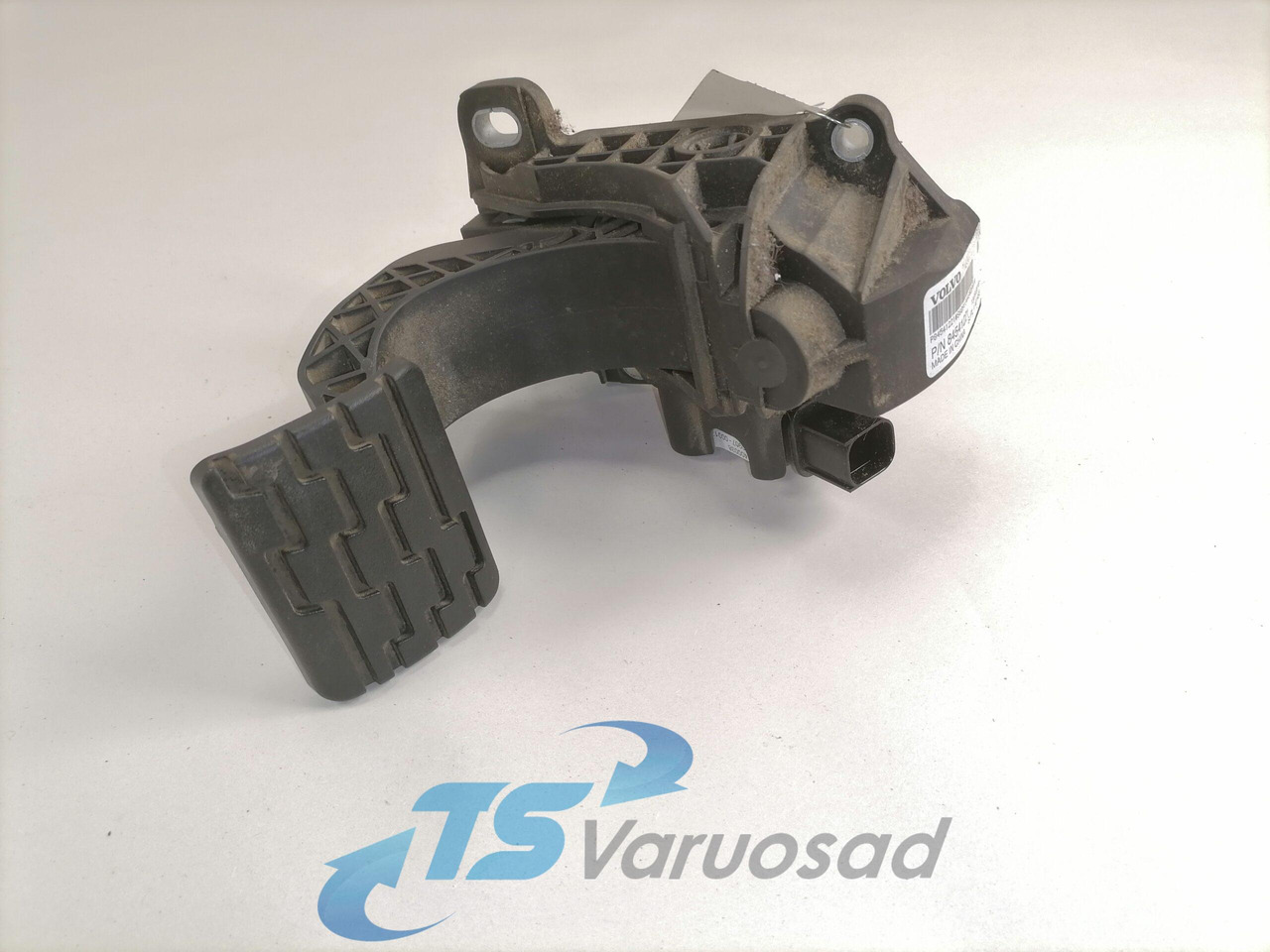 Volvo Gaasipedaal reostaadiga 84541221 - Fuel processing/ Fuel delivery for Truck: picture 1 Volvo Gaasipedaal reostaadiga 84541221 - Fuel processing/ Fuel delivery for Truck: picture 1