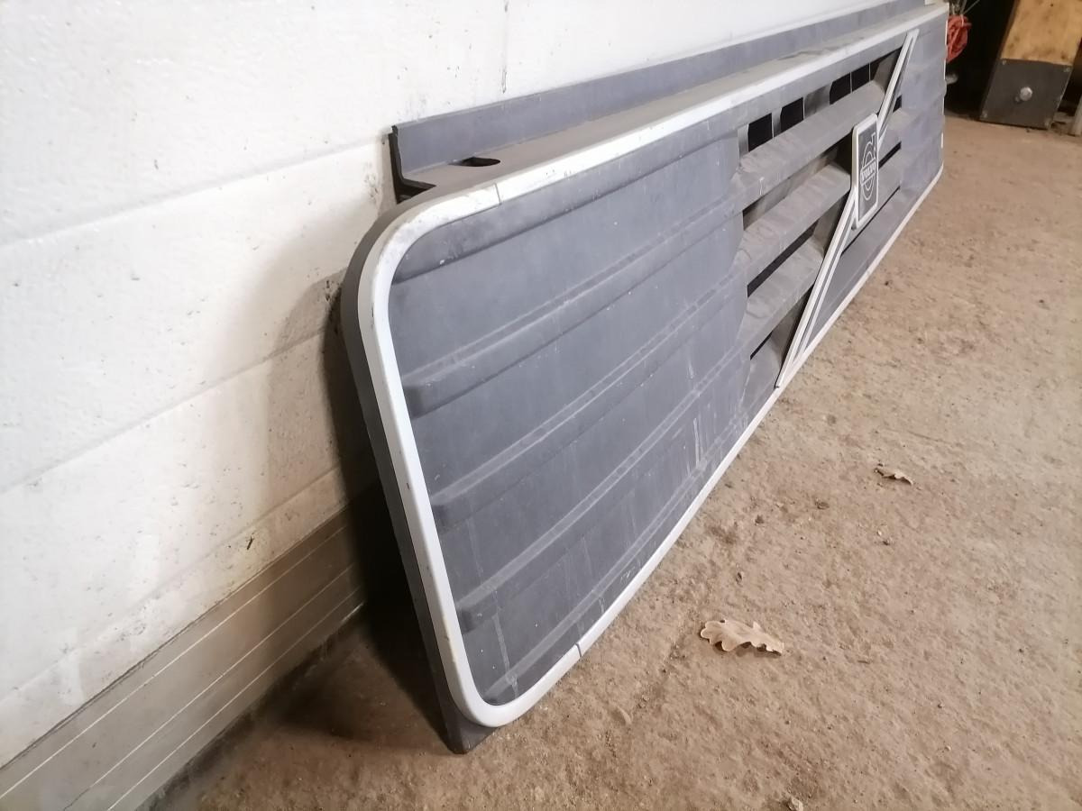 Volvo Grille panel 8144455 - Grill for Truck: picture 4 Volvo Grille panel 8144455 - Grill for Truck: picture 4