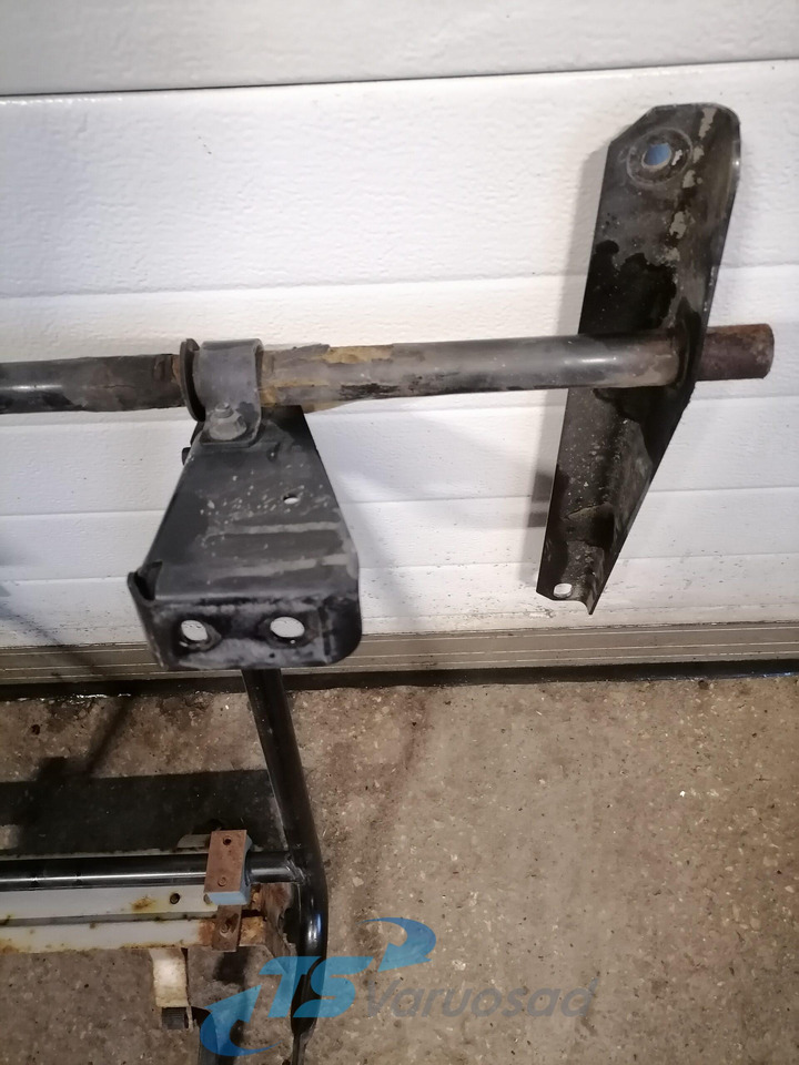 Universal part for Truck Volvo Kabiini tuulesuunaja kandur 82211420: picture 6 Universal part for Truck Volvo Kabiini tuulesuunaja kandur 82211420: picture 6