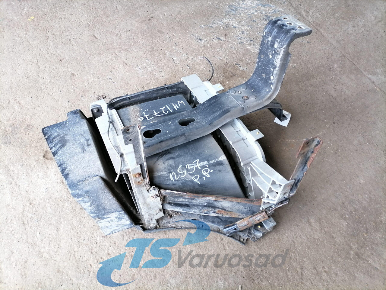 Volvo Komplektne astmelaud 82141521 - Footstep for Truck: picture 3 Volvo Komplektne astmelaud 82141521 - Footstep for Truck: picture 3