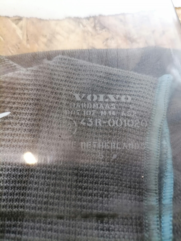 Volvo Küljeklaas, vasak FL10 - Window and parts for Truck: picture 3 Volvo Küljeklaas, vasak FL10 - Window and parts for Truck: picture 3