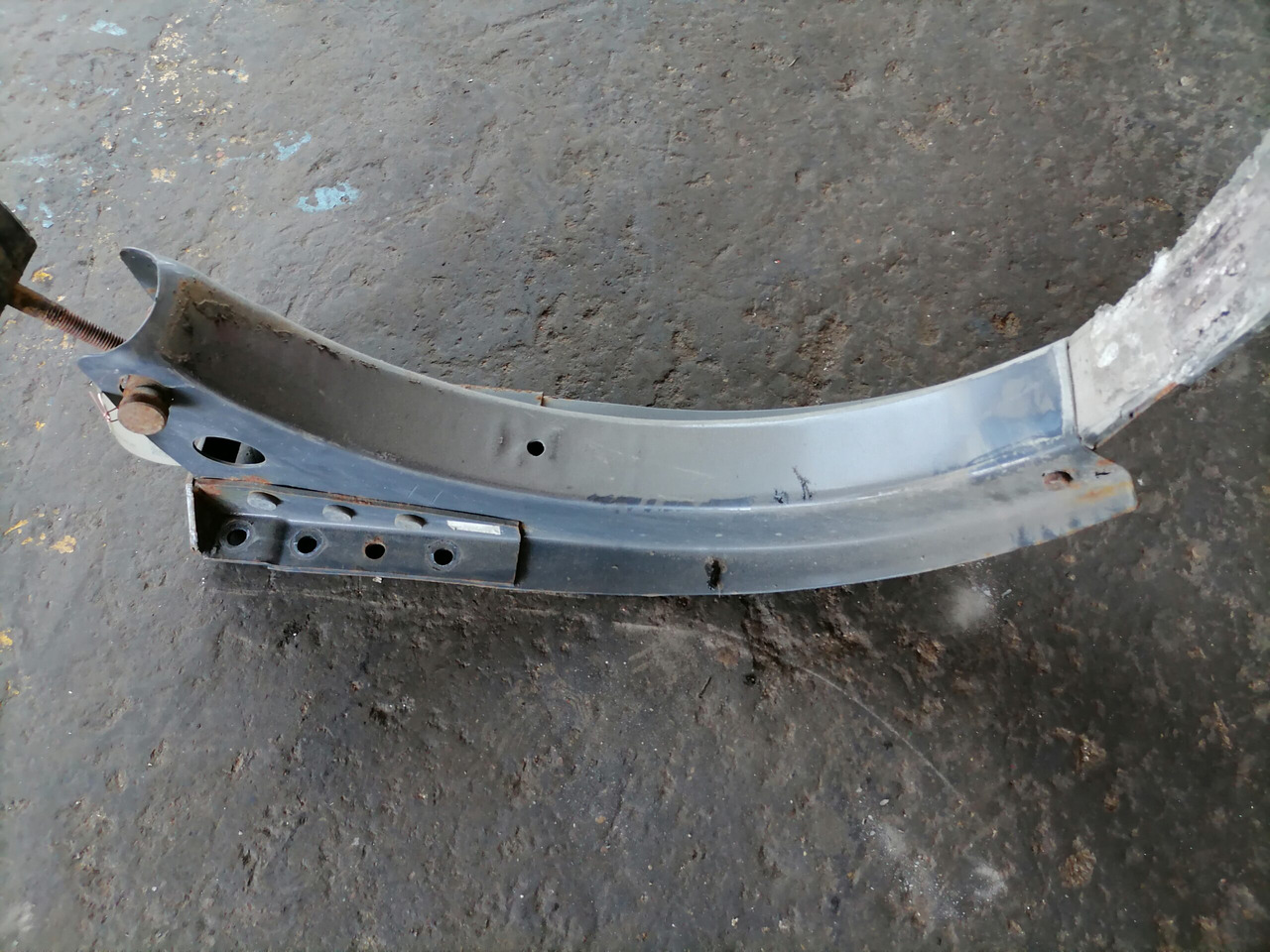 Volvo Kütusepaagi kandur, Volvo 20526488 - Fuel tank for Truck: picture 4 Volvo Kütusepaagi kandur, Volvo 20526488 - Fuel tank for Truck: picture 4