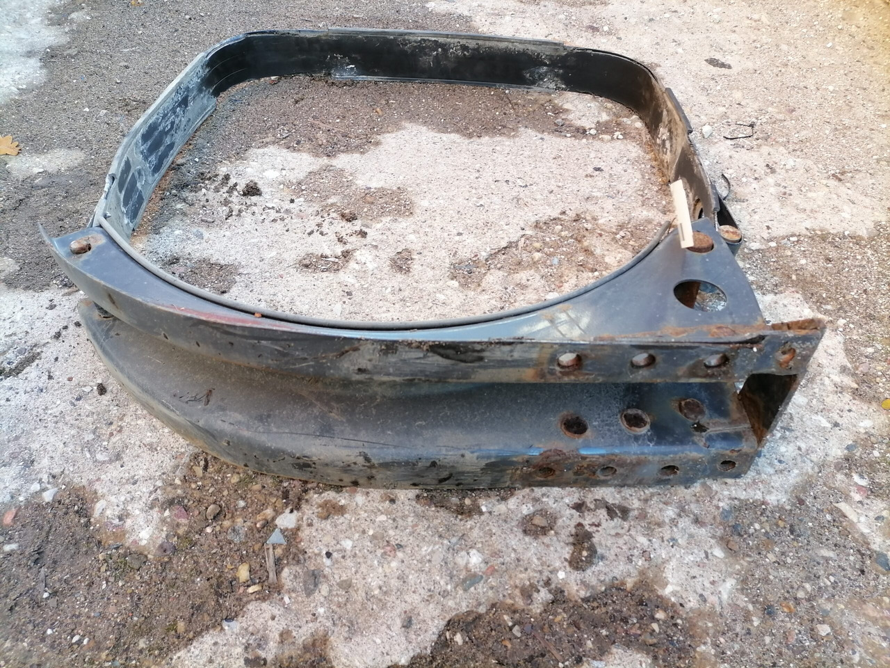 Volvo Kütusepaagi kandur, Volvo 20721537 - Fuel tank for Truck: picture 2 Volvo Kütusepaagi kandur, Volvo 20721537 - Fuel tank for Truck: picture 2