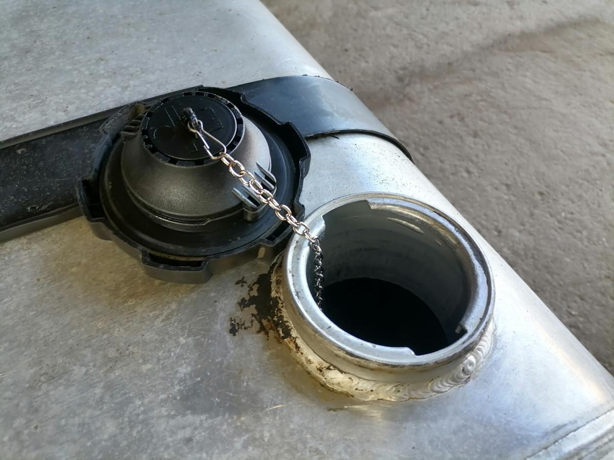 Volvo Kütusepaak 310L 20504488 - Fuel tank for Truck: picture 3 Volvo Kütusepaak 310L 20504488 - Fuel tank for Truck: picture 3