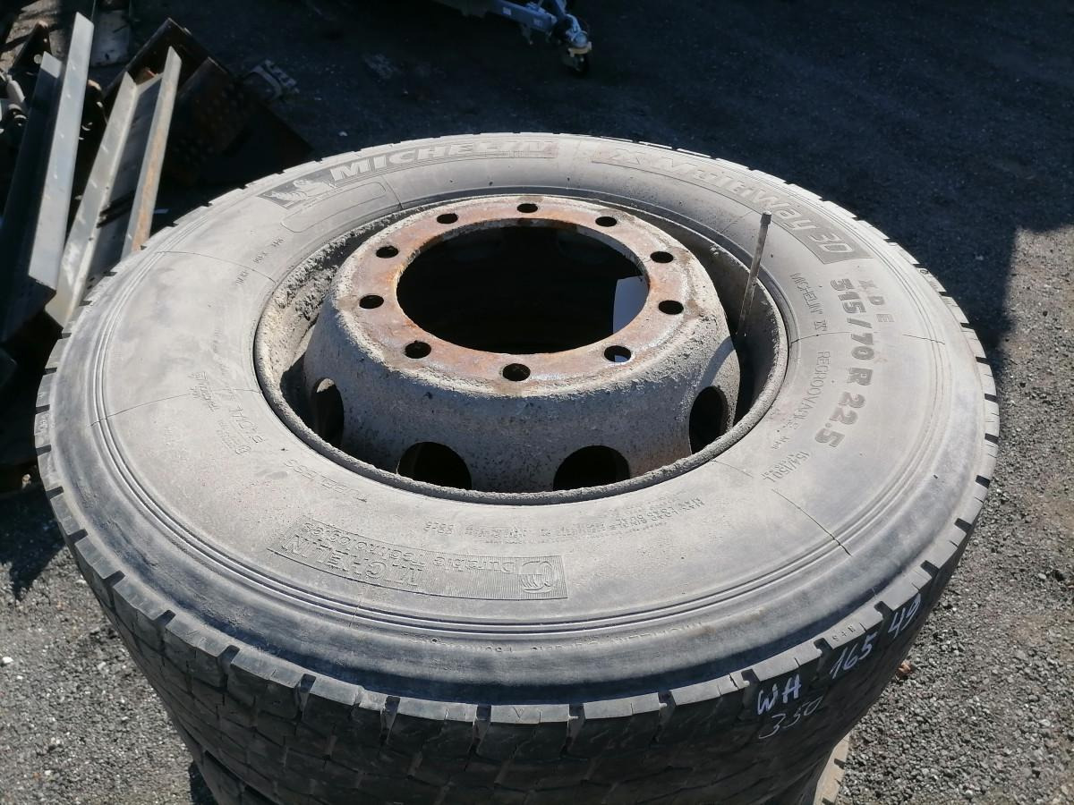 Volvo Michelin 315/70R22,5 31570R225 - Wheels and tires for Truck: picture 4 Volvo Michelin 315/70R22,5 31570R225 - Wheels and tires for Truck: picture 4