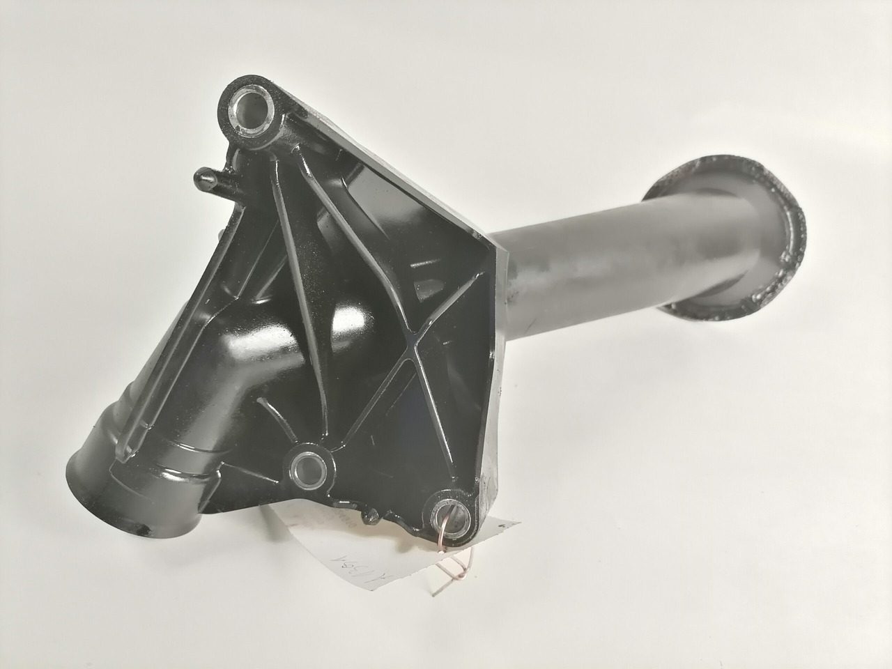 Volvo Oil pick up 20824910 - Engine and parts for Truck: picture 2 Volvo Oil pick up 20824910 - Engine and parts for Truck: picture 2