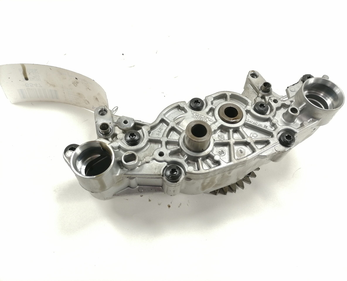 Volvo Oil pump 20498516 - Oil pump for Truck: picture 3 Volvo Oil pump 20498516 - Oil pump for Truck: picture 3