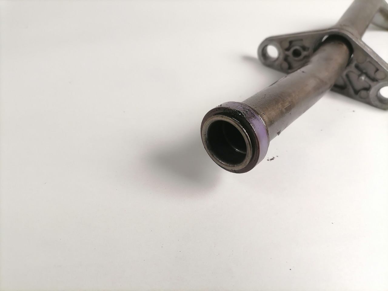 Volvo Oil pump pipe 20501240 - Oil pump for Truck: picture 2 Volvo Oil pump pipe 20501240 - Oil pump for Truck: picture 2