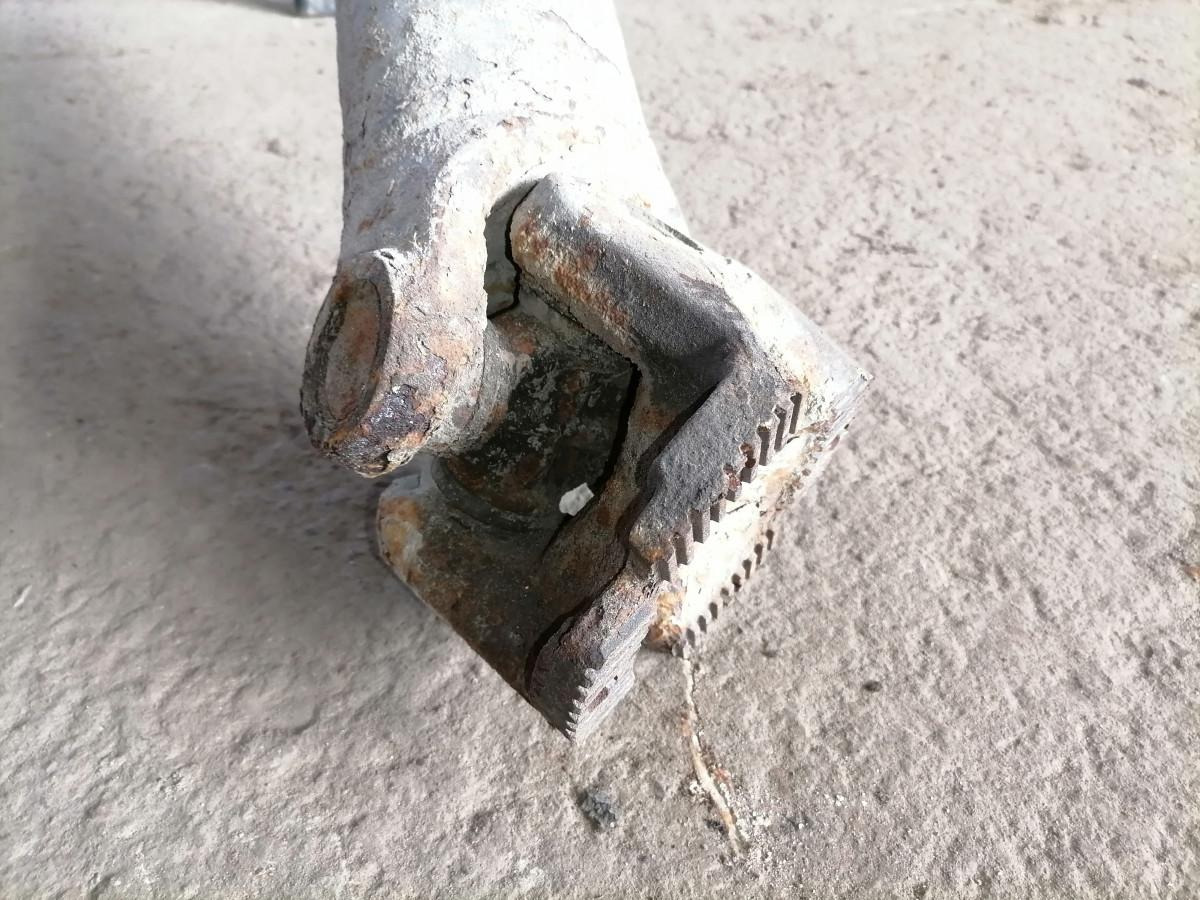 Volvo Propeller shaft 20735088 - Propeller shaft for Truck: picture 3 Volvo Propeller shaft 20735088 - Propeller shaft for Truck: picture 3