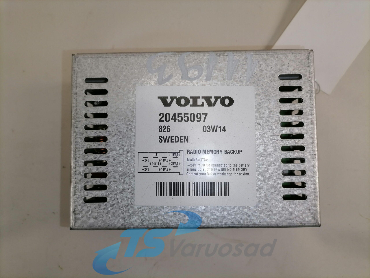 Volvo Radio Memory Backup  20455097 - ECU for Truck: picture 2 Volvo Radio Memory Backup  20455097 - ECU for Truck: picture 2