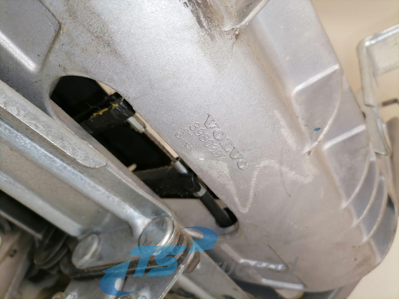 Volvo Roolisammas 82630789 - Steering column for Truck: picture 5 Volvo Roolisammas 82630789 - Steering column for Truck: picture 5