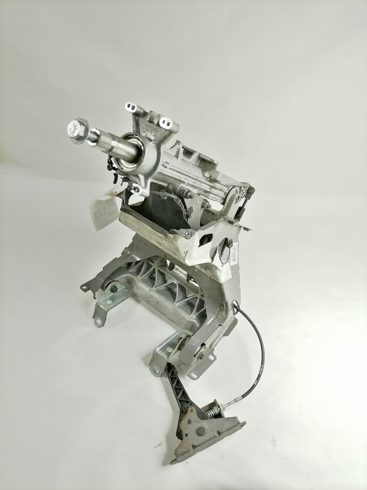 Volvo Roolisammas 82630801 - Steering column for Truck: picture 2 Volvo Roolisammas 82630801 - Steering column for Truck: picture 2