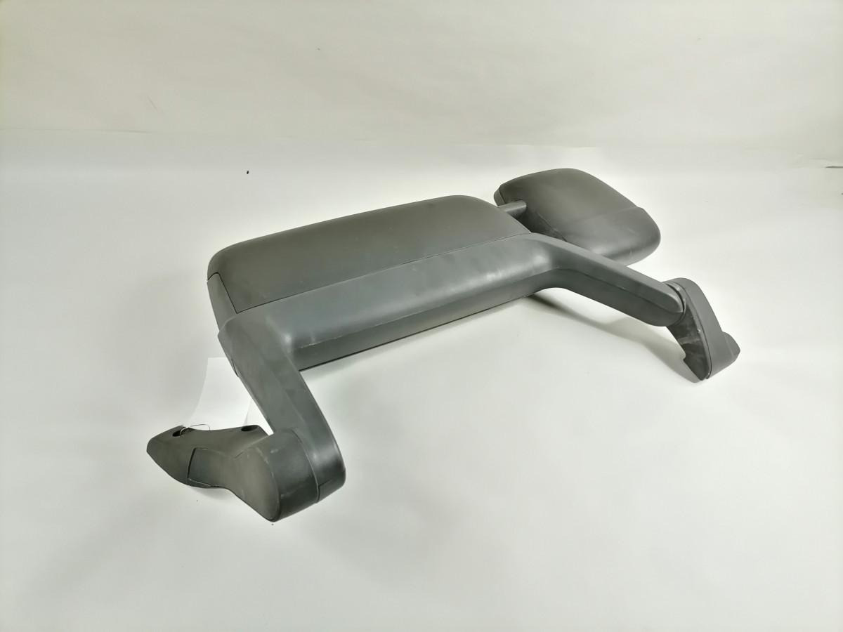 Volvo Side mirror 20567637 - Rear view mirror for Truck: picture 2 Volvo Side mirror 20567637 - Rear view mirror for Truck: picture 2