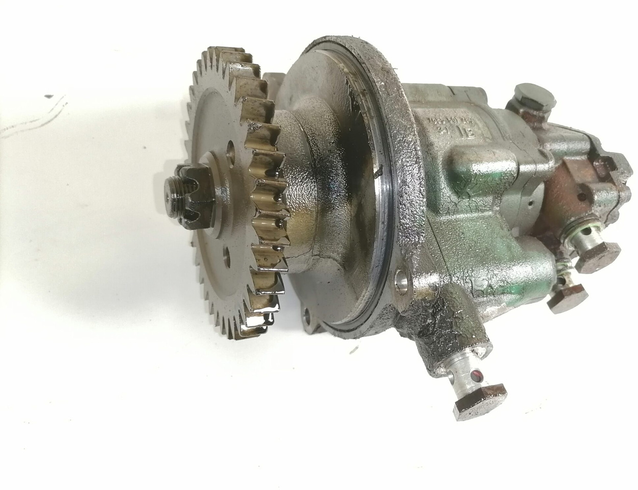 Volvo fuel+steering pump 20997341 - Fuel pump for Truck: picture 1 Volvo fuel+steering pump 20997341 - Fuel pump for Truck: picture 1