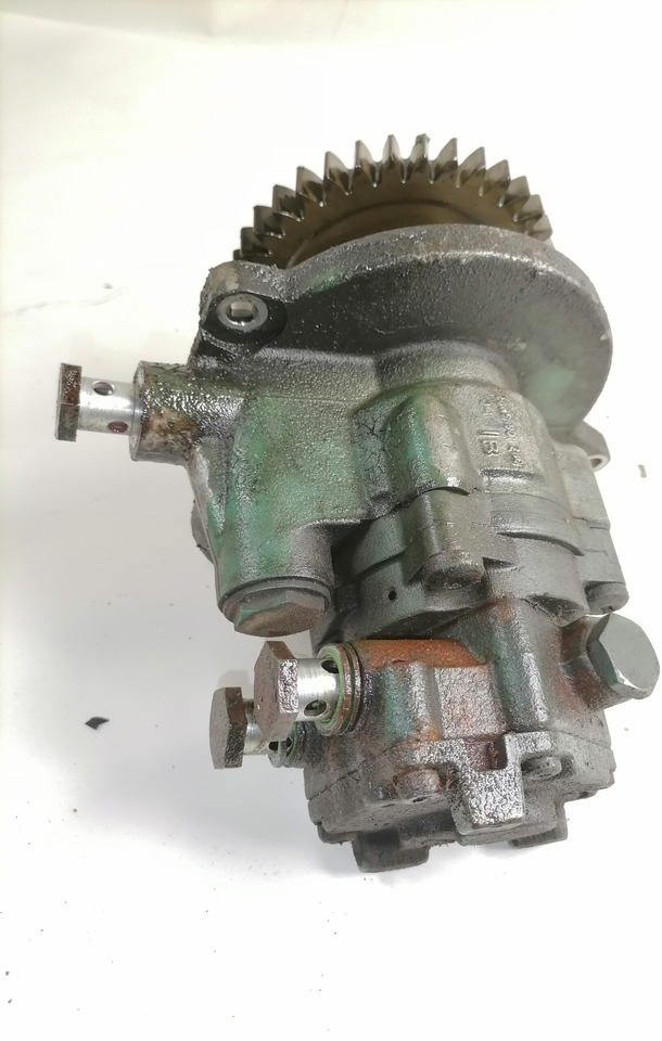 Volvo fuel+steering pump 20997341 - Fuel pump for Truck: picture 2 Volvo fuel+steering pump 20997341 - Fuel pump for Truck: picture 2