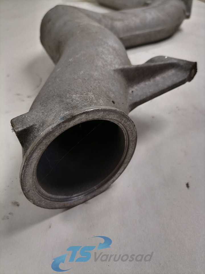 Volvo intercooler pipe 20376301 - Intercooler for Truck: picture 3 Volvo intercooler pipe 20376301 - Intercooler for Truck: picture 3