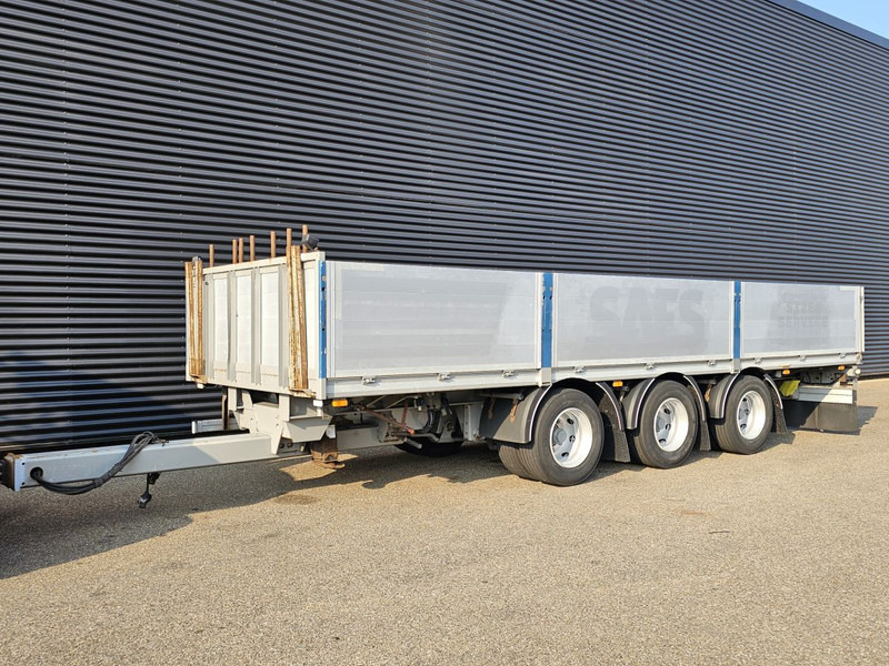 Fynkar K324T / 3 AXLE / TWIST-LOCKS / 2 X LIFT AXLE - Dropside/ Flatbed trailer: picture 1 Fynkar K324T / 3 AXLE / TWIST-LOCKS / 2 X LIFT AXLE - Dropside/ Flatbed trailer: picture 1