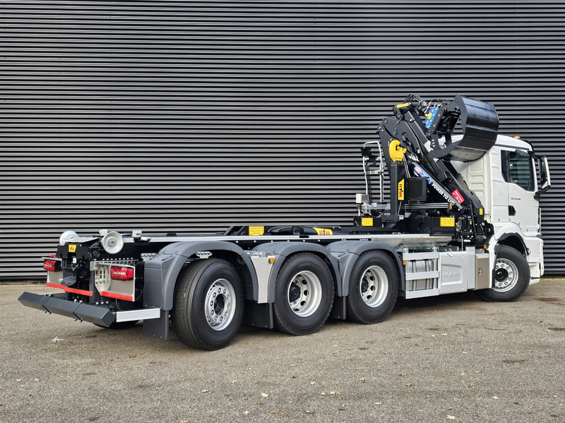 MAN TGS 35.470 8x4 / HMF 2243 Z KRAAN + HAAKARM - Hook lift truck, Crane truck: picture 3 MAN TGS 35.470 8x4 / HMF 2243 Z KRAAN + HAAKARM - Hook lift truck, Crane truck: picture 3