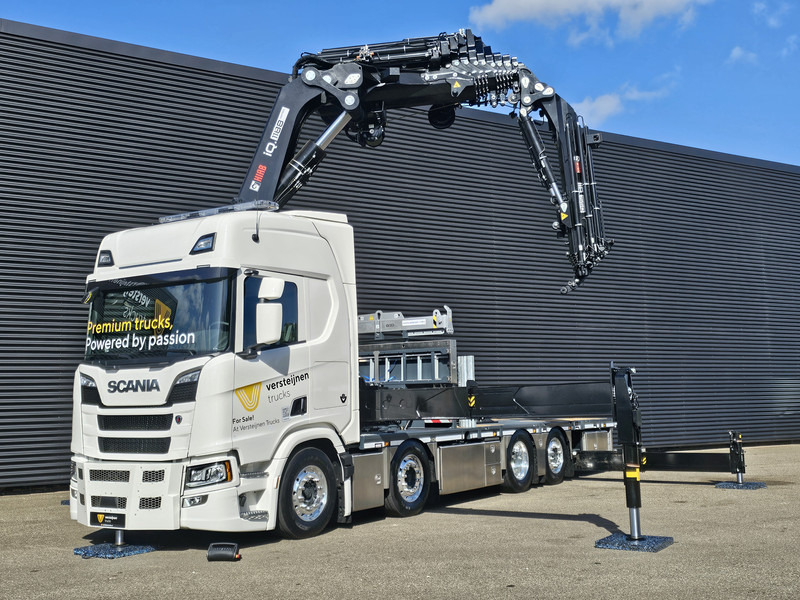 Scania R590 V8 / 8X2 / HIAB 1188 + JIB + WINCH - Crane truck: picture 3 Scania R590 V8 / 8X2 / HIAB 1188 + JIB + WINCH - Crane truck: picture 3