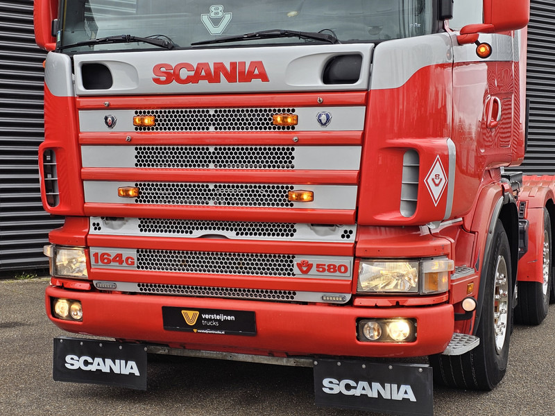 Scania R 164.580 8x4-4 / MANUAL / RETARDER / BIG AXLE / 150T - Tractor unit: picture 3 Scania R 164.580 8x4-4 / MANUAL / RETARDER / BIG AXLE / 150T - Tractor unit: picture 3