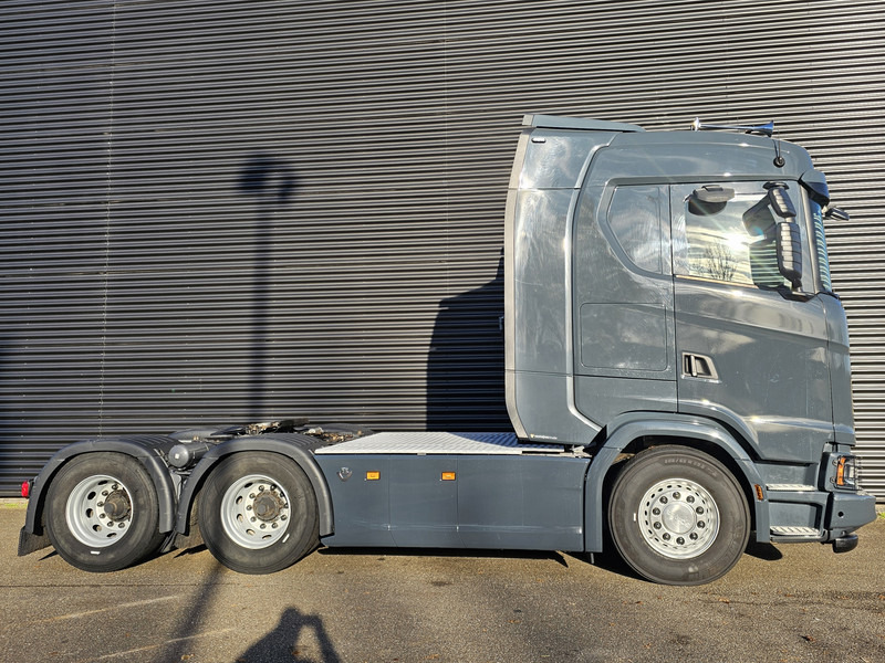 Scania S730 V8 6x4 / HYDRAULIC / FULL AIR / RETARDER - Tractor unit: picture 3 Scania S730 V8 6x4 / HYDRAULIC / FULL AIR / RETARDER - Tractor unit: picture 3
