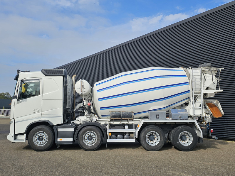 Volvo FH 540 8x4 / BOOGIE LIFT / 10m3 PUTZMEISTER - MIXER / MISCHER - Concrete mixer truck: picture 3 Volvo FH 540 8x4 / BOOGIE LIFT / 10m3 PUTZMEISTER - MIXER / MISCHER - Concrete mixer truck: picture 3