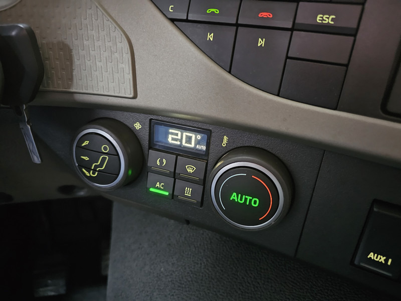 Volvo FM 330 / PORTAAL / ABSETZKIPPER leasing Volvo FM 330 / PORTAAL / ABSETZKIPPER: picture 17