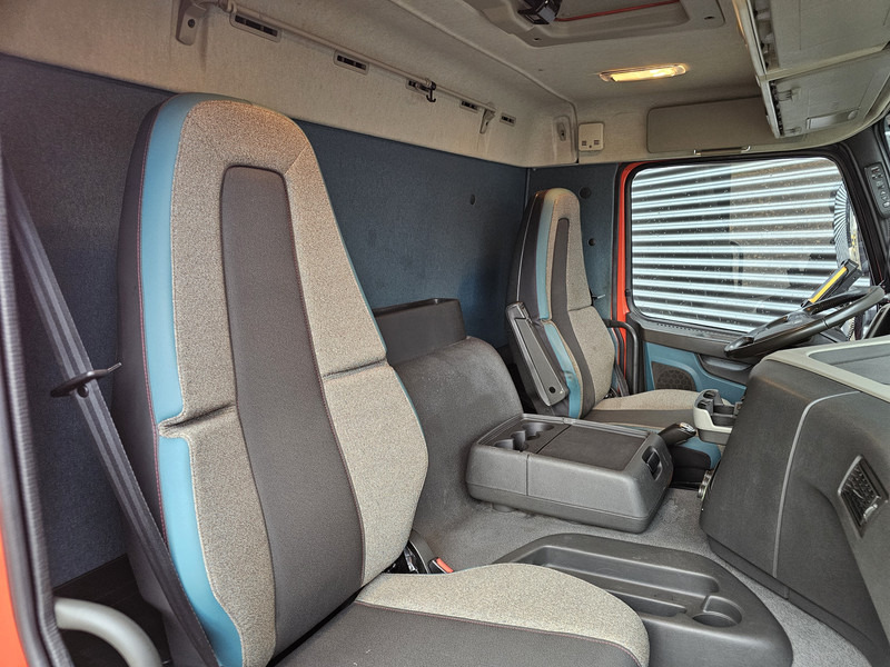 Volvo FM 330 / PORTAAL / ABSETZKIPPER leasing Volvo FM 330 / PORTAAL / ABSETZKIPPER: picture 13