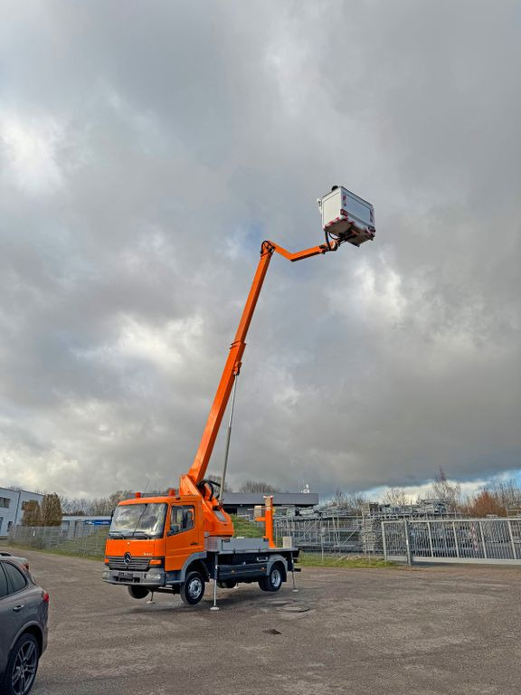 Mercedes-Benz 815 4x2 Hubarbeitsbühne Wumag 170 high 17 m Mercedes-Benz 815 4x2 Hubarbeitsbühne Wumag 170 high 17 m - Truck mounted aerial platform, Commercial vehicle: picture 1 Mercedes-Benz 815 4x2 Hubarbeitsbühne Wumag 170 high 17 m Mercedes-Benz 815 4x2 Hubarbeitsbühne Wumag 170 high 17 m - Truck mounted aerial platform, Commercial vehicle: picture 1