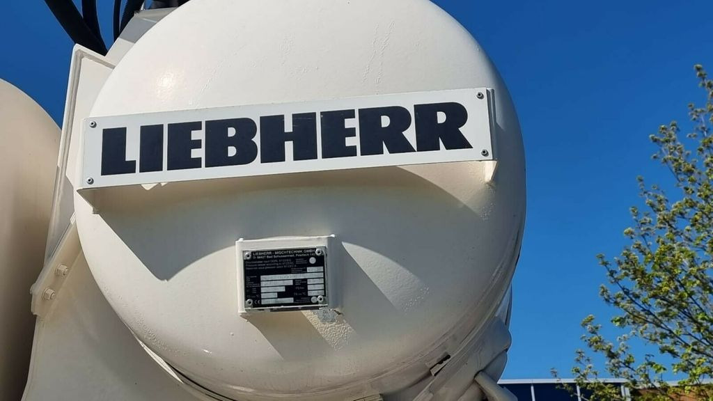 Müller-Mitteltal 2 Achs Betonmischauflieger Liebherr Müller-Mitteltal 2 Achs Betonmischauflieger Liebherr - Concrete mixer semi-trailer: picture 4 Müller-Mitteltal 2 Achs Betonmischauflieger Liebherr Müller-Mitteltal 2 Achs Betonmischauflieger Liebherr - Concrete mixer semi-trailer: picture 4