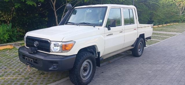 Toyota Land Cruiser HZJ79L - Pickup truck: picture 1 Toyota Land Cruiser HZJ79L - Pickup truck: picture 1