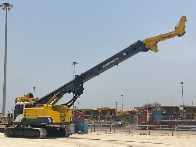 Bauer MBG24 - Drilling rig: picture 2 Bauer MBG24 - Drilling rig: picture 2
