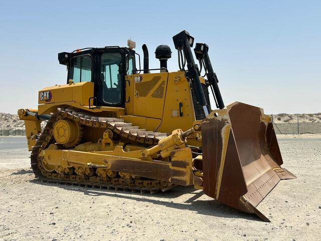 CAT D8 - Bulldozer: picture 3 CAT D8 - Bulldozer: picture 3