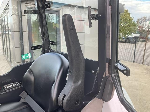 Bobcat L23 leasing Bobcat L23: picture 18 Bobcat L23 leasing Bobcat L23: picture 18