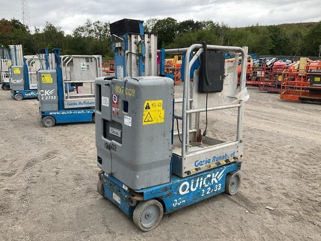 Genie GR15 - Vertical mast lift: picture 3 Genie GR15 - Vertical mast lift: picture 3
