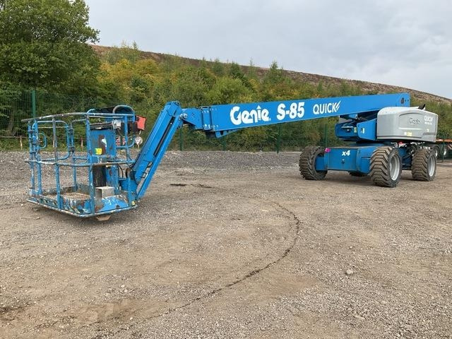Genie S85 - Articulated boom: picture 1 Genie S85 - Articulated boom: picture 1