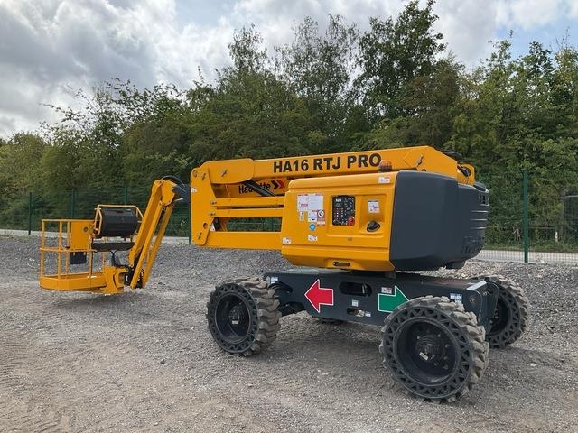 Haulotte HA16RT - Articulated boom: picture 2 Haulotte HA16RT - Articulated boom: picture 2