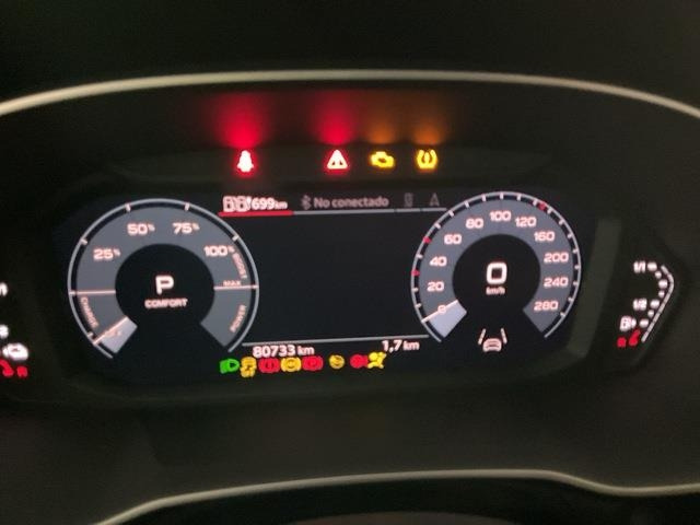 Car Audi Q3: picture 18