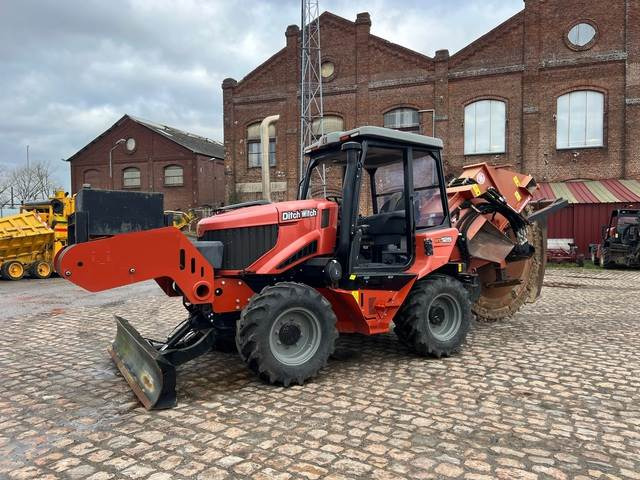 Ditch Witch RT125 - Trencher: picture 1 Ditch Witch RT125 - Trencher: picture 1